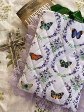 Load image into Gallery viewer, The Botanical Booksleeve