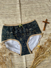 Load image into Gallery viewer, The Forager Knickers