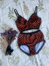 Load image into Gallery viewer, The Voyeur Set