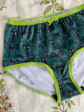 Load image into Gallery viewer, The Oddities knicker box