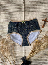 Load image into Gallery viewer, The Forager Knickers
