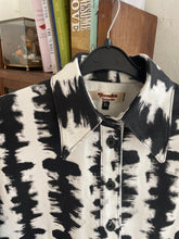 Load image into Gallery viewer, The Baudelaire Shirt dress in smudge Denim size XL
