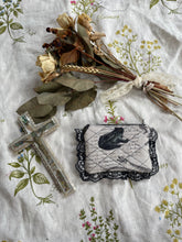 Load image into Gallery viewer, The Toads Purse
