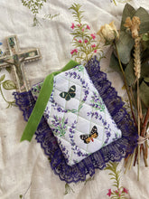 Load image into Gallery viewer, The Botanical Kindle Sleeve
