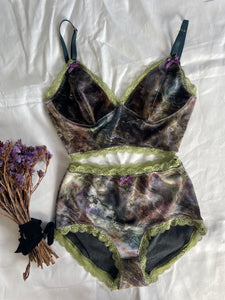 The Oil Spill Set
