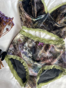 The Oil Spill Set