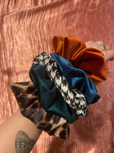 Load image into Gallery viewer, Velvet Scrunchies
