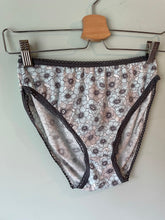 Load image into Gallery viewer, The Mabel Knickers
