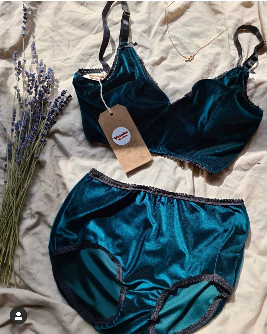 Emerald Green Knicker